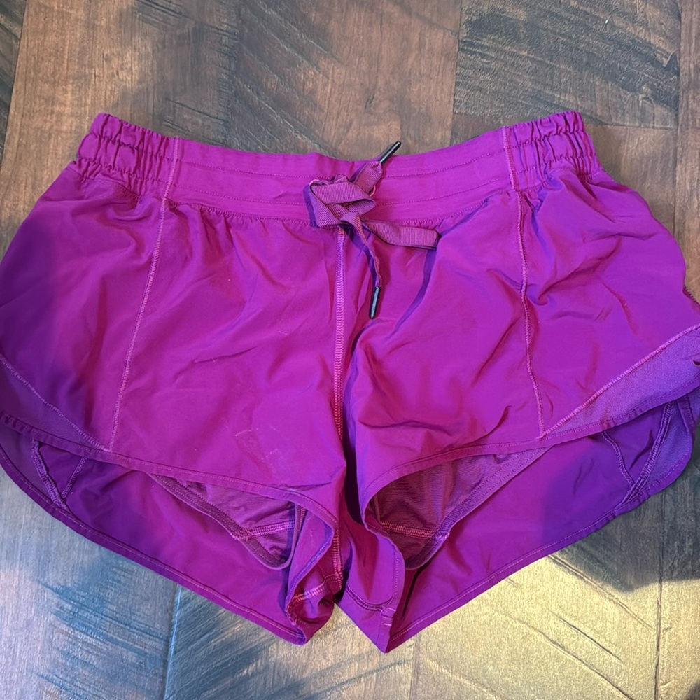 Lululemon size 6 shorts.